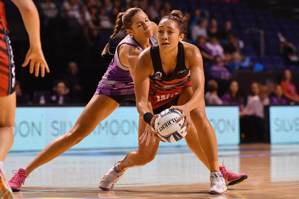 Mainland Netballer visits Glenfield Netball