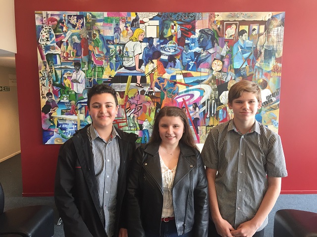 Former Head Student Returns to Help Y9 Students