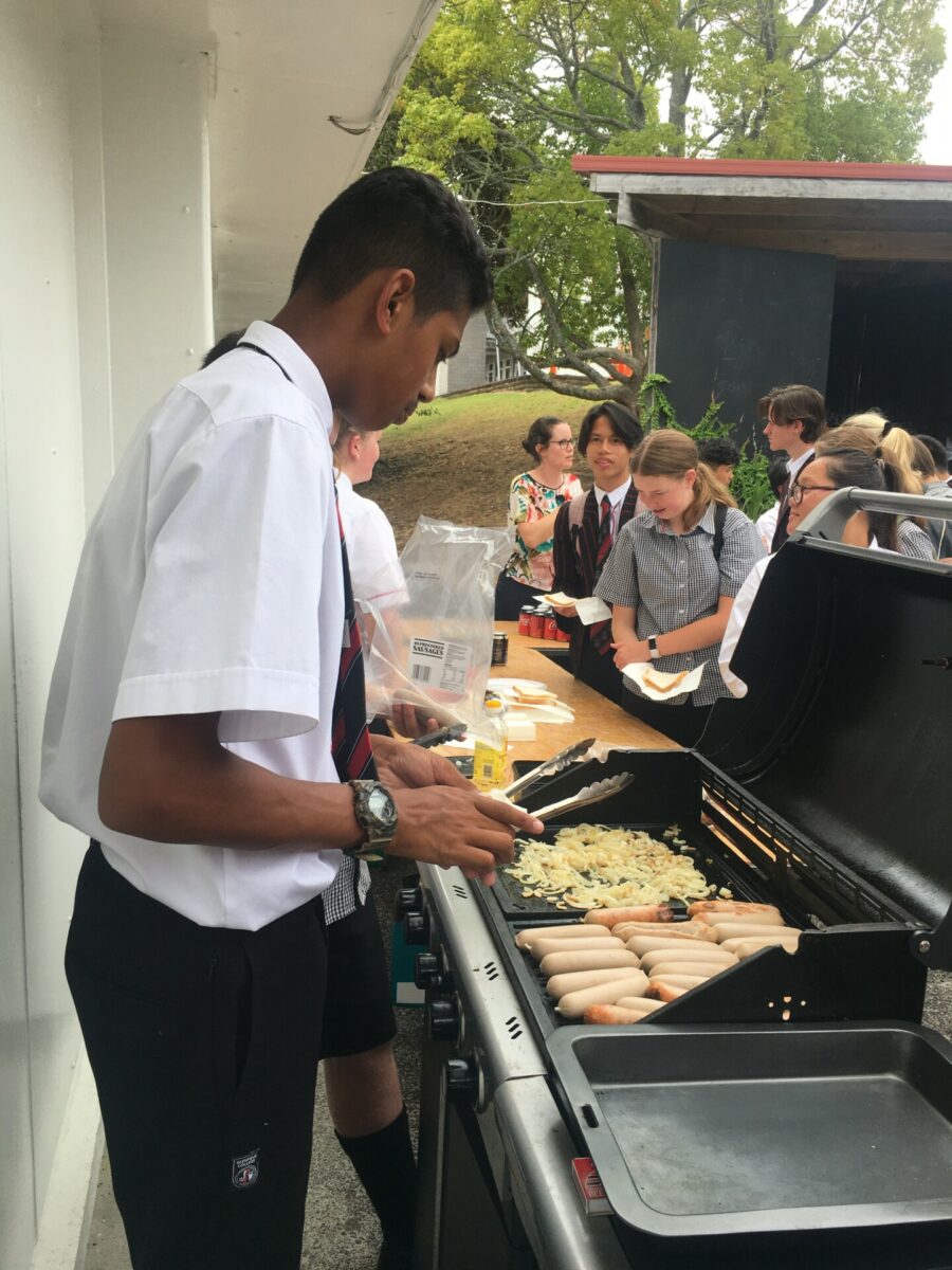 Sausage Sizzle raises funds for Relay for Life